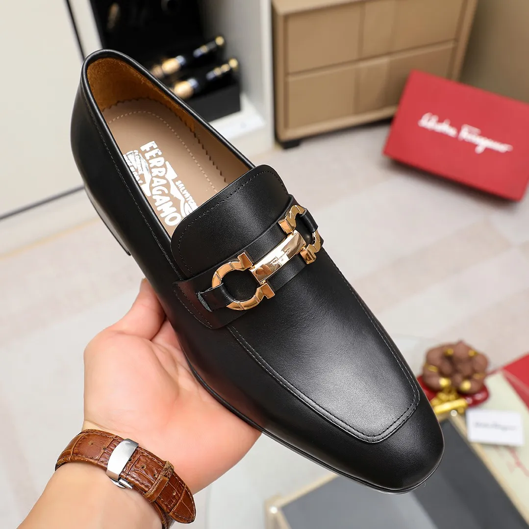 Men's shoes 💰600 🕷🕷🐂【Ferragamo】 Popular fashion casual shoes🇨🇳Official website counter 1:1 production, original mold opening💯Good quality can be seen, imported high-end first-layer pebbled calfskin, water-dyed🐂leather lining🌿very clear texture, high-quality waterproof, non-slip and wear-resistant outsole🎋high quality and low price, truly handmade🍓, 5 colors available! Code number 38-44 (45. To be customized)